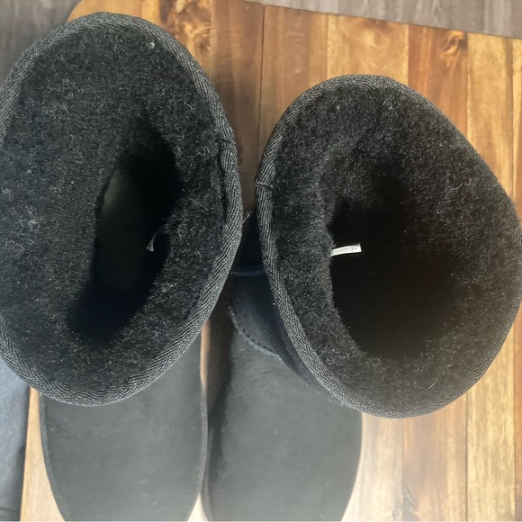 Womens UGG® Classic Short II Boot - Black - Picture 3 of 4